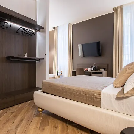 The Dream Centro לינה וארוחת בוקר 4*